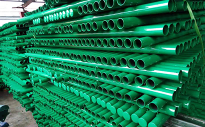 圓管刺鐵絲圍欄立柱 圓管刺鐵絲圍欄立柱