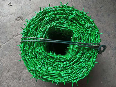 包塑刺鐵絲圍欄.jpg 包塑刺鐵絲圍欄.jpg